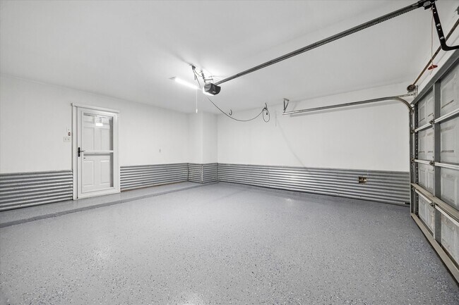 Building Photo - 7 Wineberry Pl