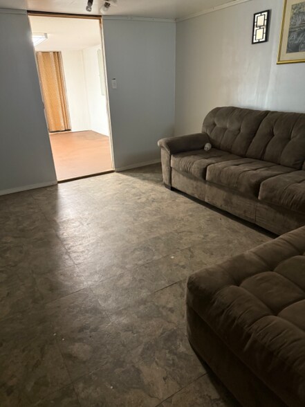 Building Photo - 20566 Salem