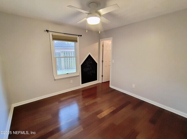 Building Photo - 13636 Capistrano Dr S