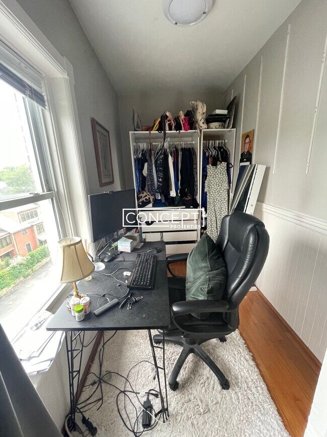 Building Photo - 900 Mass Ave. Unit 6CP