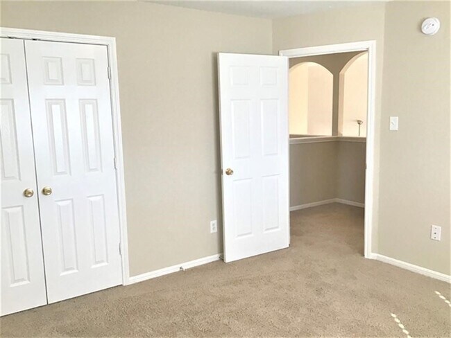 Building Photo - 3927 Dogwood Bough Ln