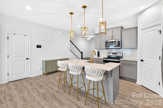 Building Photo - 11012 Pagebrook Ln