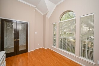 Building Photo - 12915 Fern Mill Ct