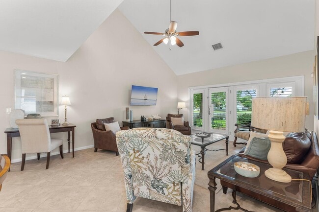 Building Photo - 5073 Beachwalk Way