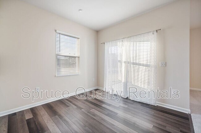 Building Photo - 3501 Sugarplum Rd