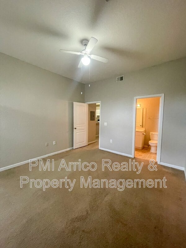 Building Photo - 17112 Carrington Park Dr