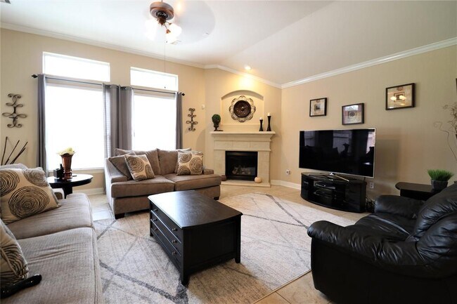 Building Photo - 6126 Emberwood Falls Dr