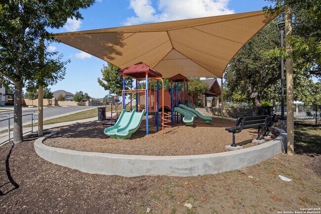 Building Photo - 13044 Louberg Vly