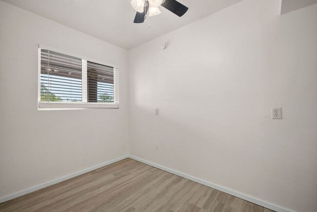 Building Photo - Beautiful Remodeled 3 Bedroom Duplex
