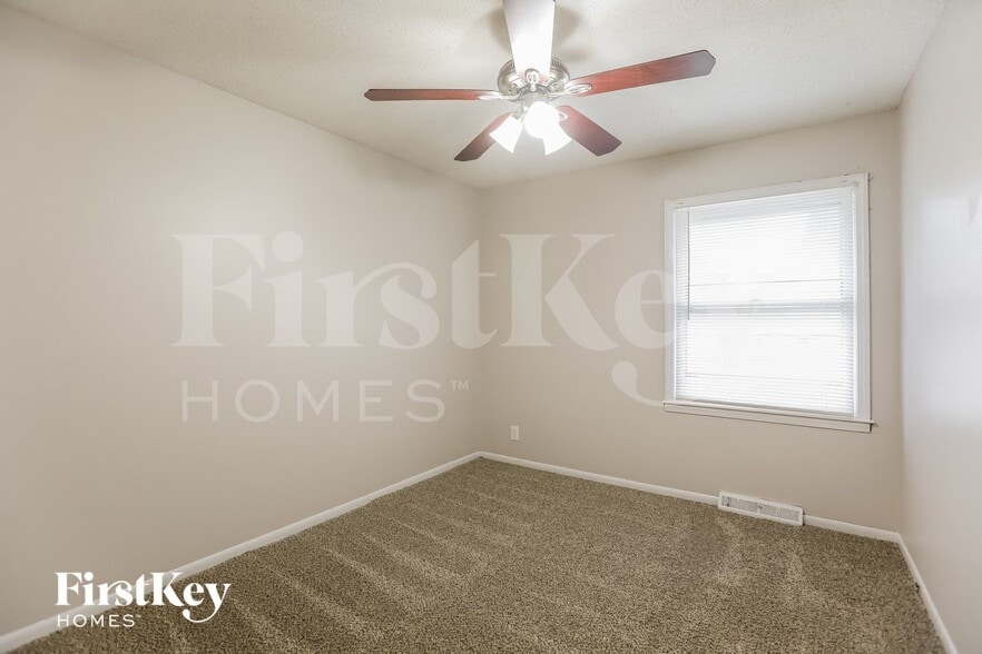 Building Photo - 8313 E 85th Terrace