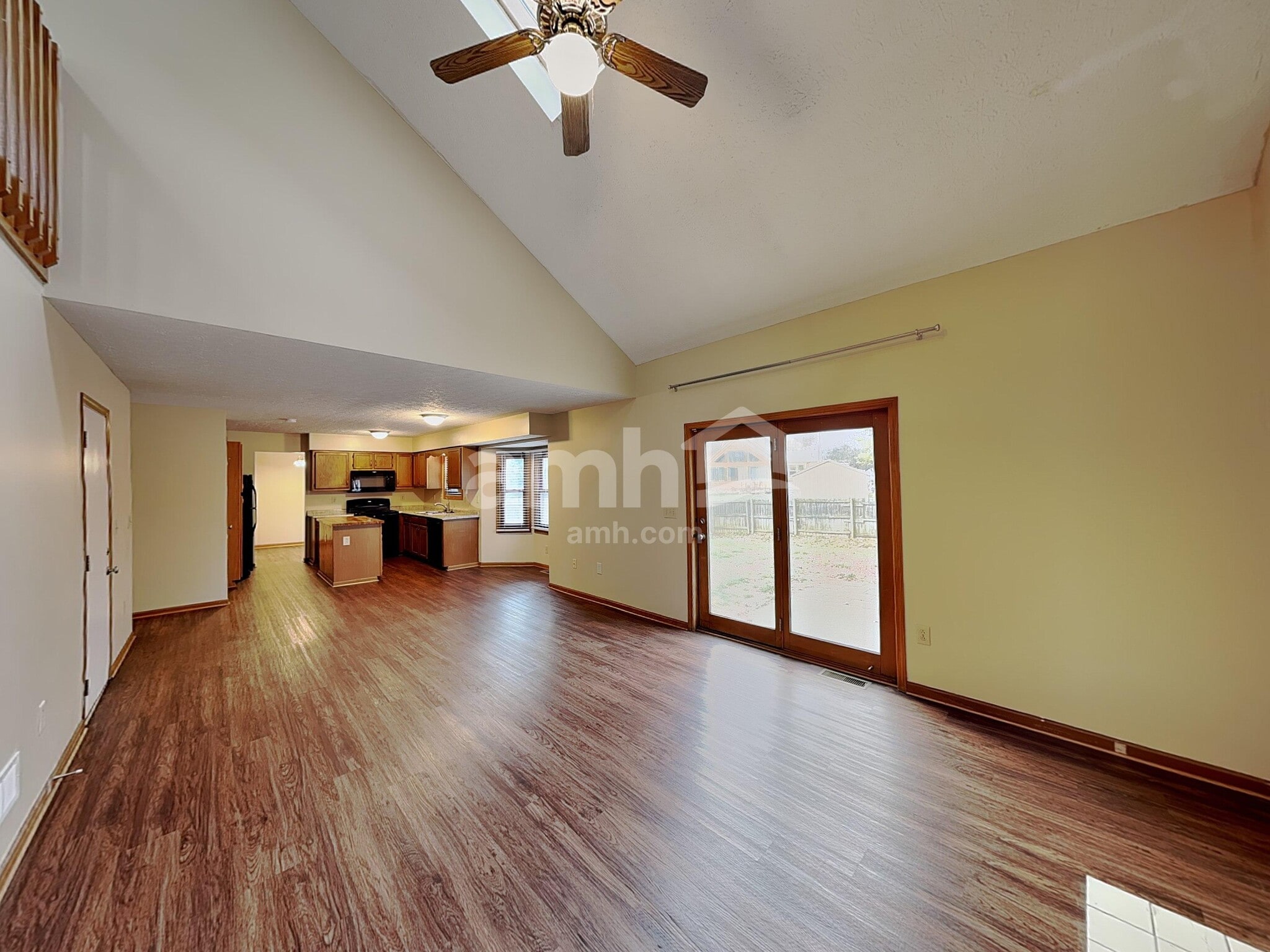 Building Photo - 105 Elmwood St