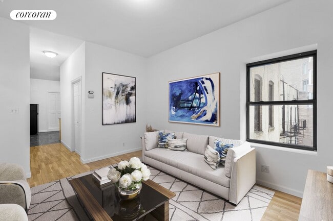 Building Photo - 100 W 67th St