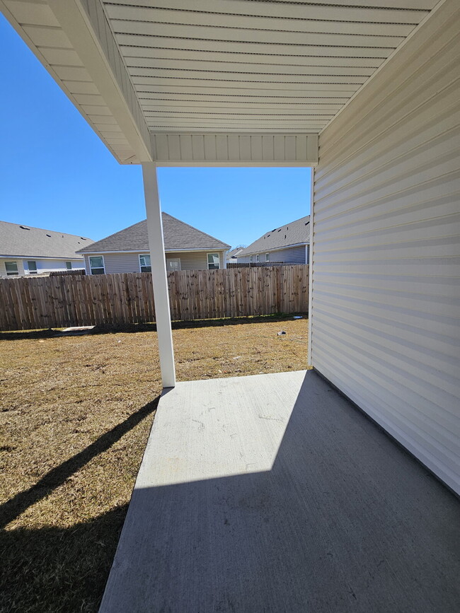 Building Photo - "New Construction 4-Bed Gem on Renova Driv...