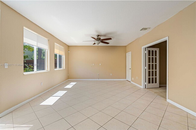 Building Photo - 20530 NW 12th Ct