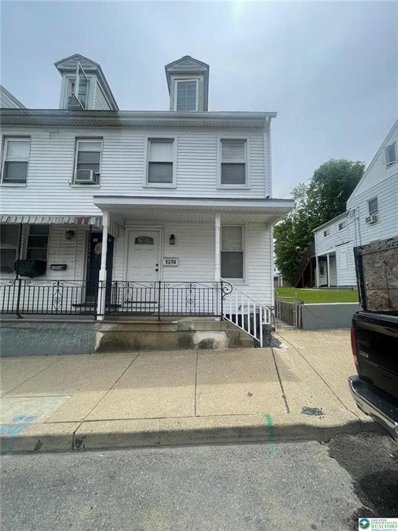 Building Photo - 1316 Ferry St