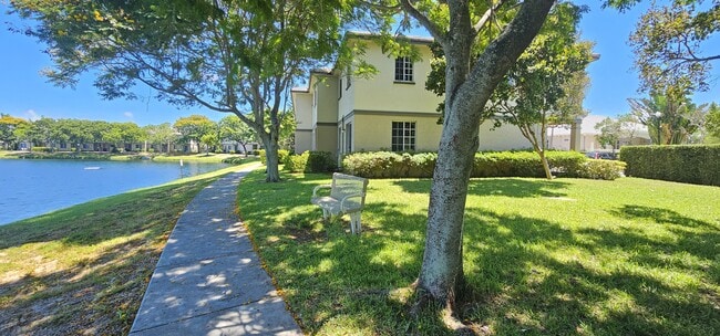 Building Photo - 2014 Marsh Harbor Dr