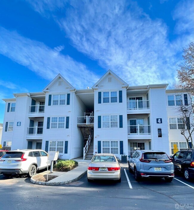 Building Photo - 434 Waterford Dr