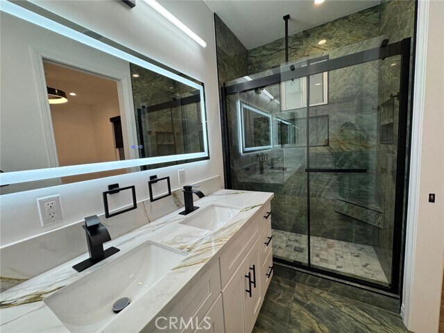 Building Photo - 18222 Chatsworth St