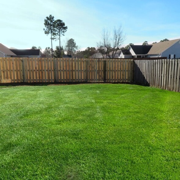 Building Photo - 1161 Amber Pines Dr