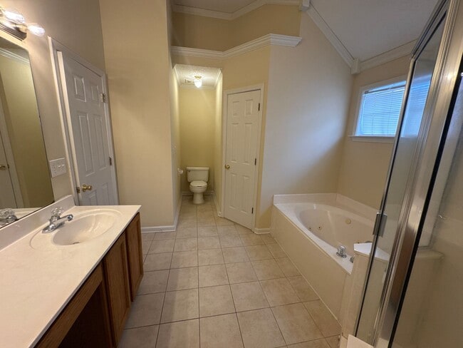 Building Photo - 792 Silver Sands Dr