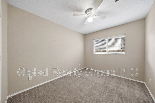 Building Photo - 117 Creek Run