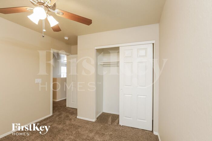 Building Photo - 22037 W Solano Dr