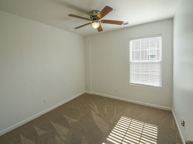 Building Photo - 4 bedroom, 2.5 bath In Atoka built in 2019