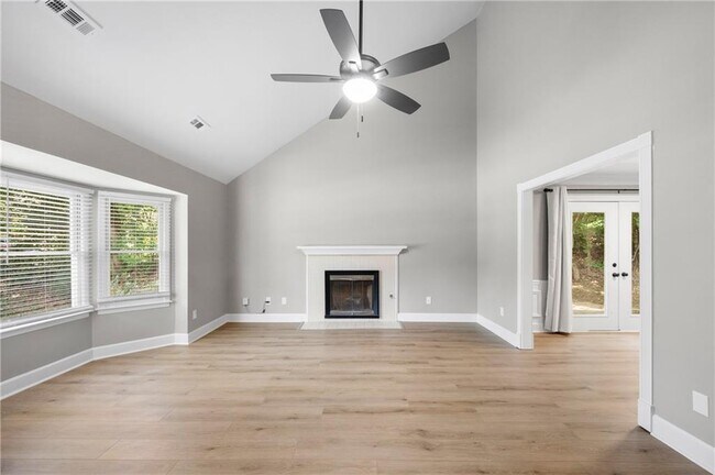 Building Photo - 1393 Poplar Pointe