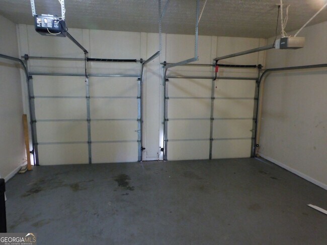 Building Photo - 566 Pond Lillies Rd SE