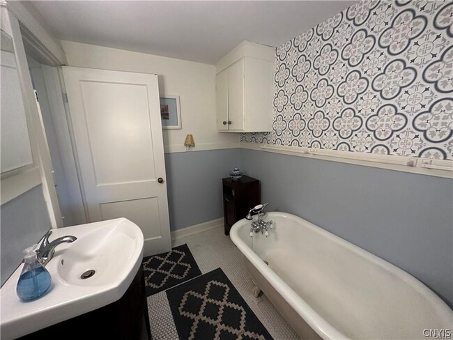 Building Photo - 167 E Genesee St