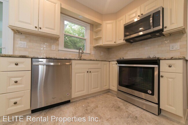 Building Photo - 4 br, 2.5 bath House - 440 Cricket Lane