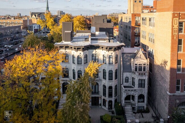 Building Photo - 1526 W Monroe St