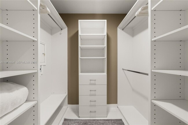 Building Photo - 851 NE 1st Ave