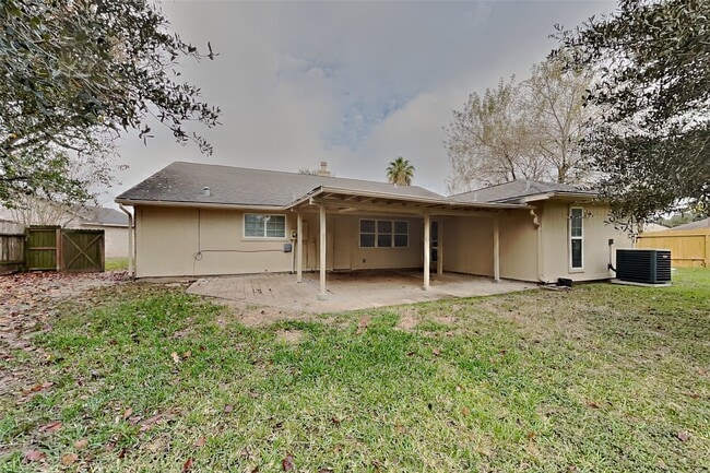 Building Photo - 19403 Westhaven Dr