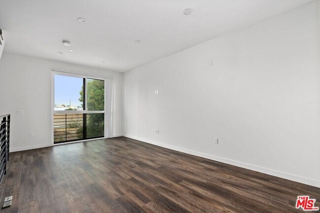 Building Photo - 11254 Mississippi Ave