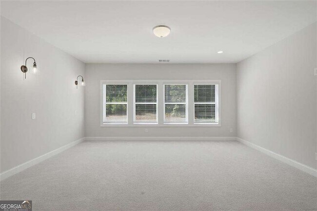 Building Photo - 401 Oakleigh Ave