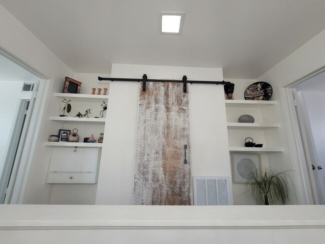 Building Photo - 215 Postoffice St