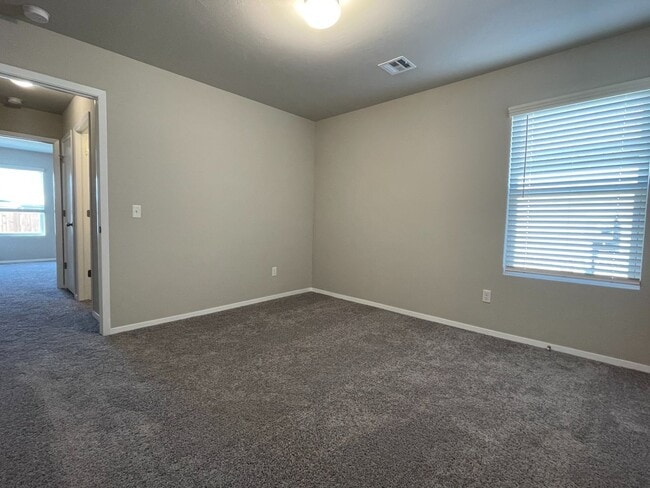 Building Photo - Wonderful Home in El Reno! 4 Bedrooms, 2 Bathroom