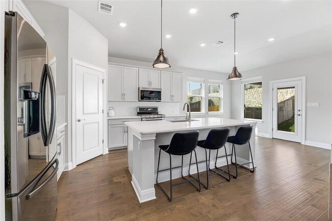 Building Photo - 1113 Highwater Dr