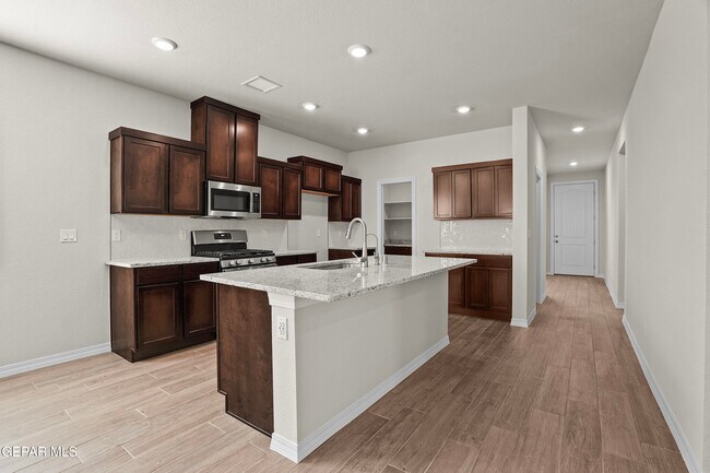 Building Photo - 51025 Sand Verbena Ave