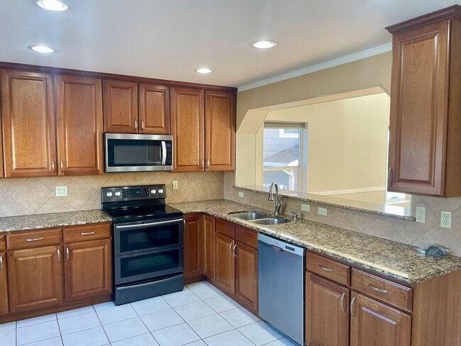 Building Photo - 1542 Chadderton Ct