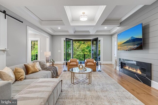 Building Photo - 7002 River Oaks Dr