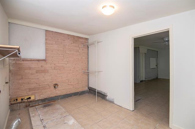 Building Photo - 2014 Peavy Rd