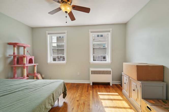 Building Photo - 1217 W 37th St