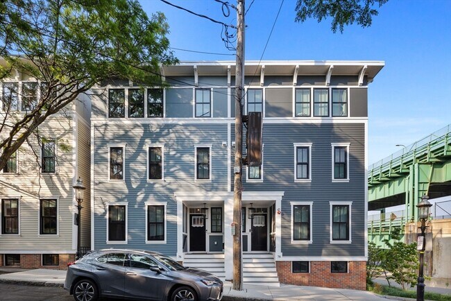 Building Photo - 74 Tremont St
