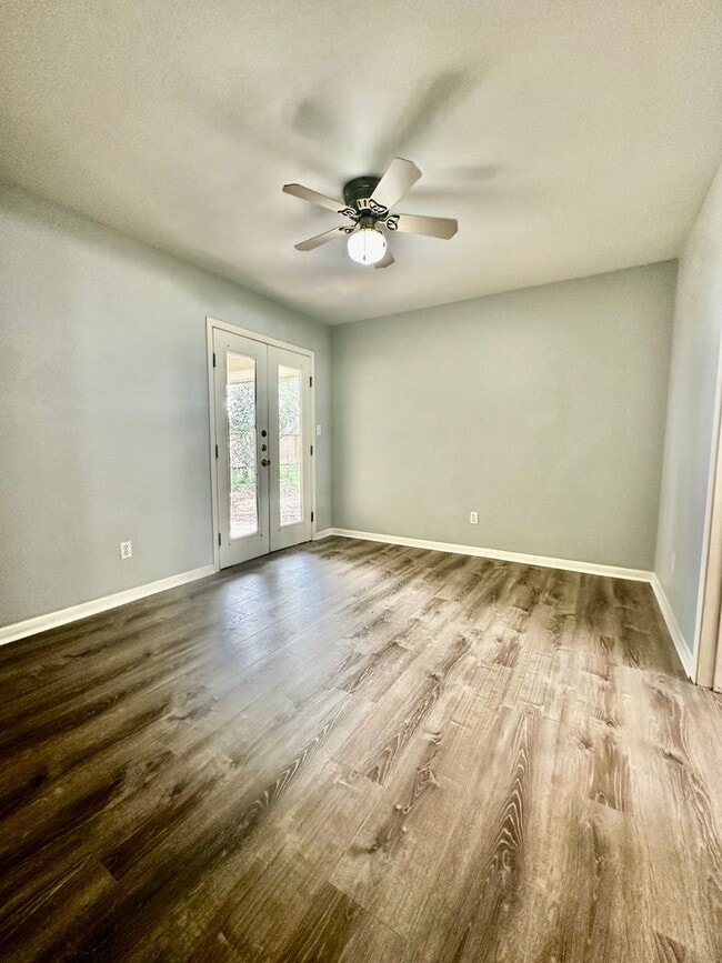 Building Photo - Good Home in a Quiet Neighborhood