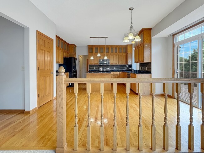Building Photo - 1839 Valley Ridge Trail S