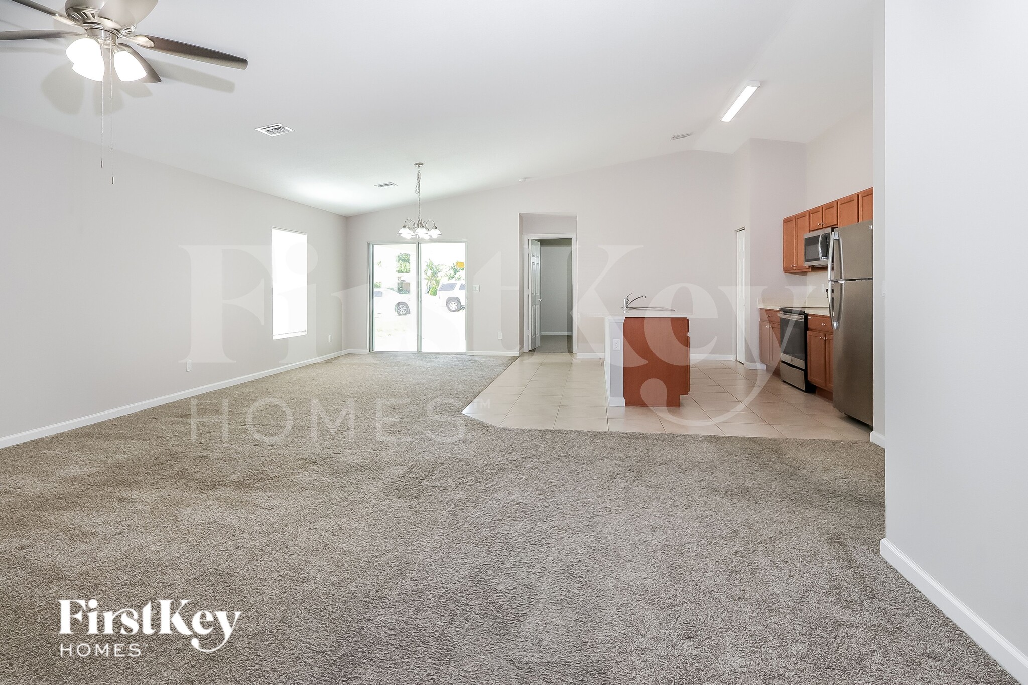 Building Photo - 820 SW Thrift Ave