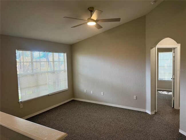 Building Photo - 826 Grand Regency Pointe