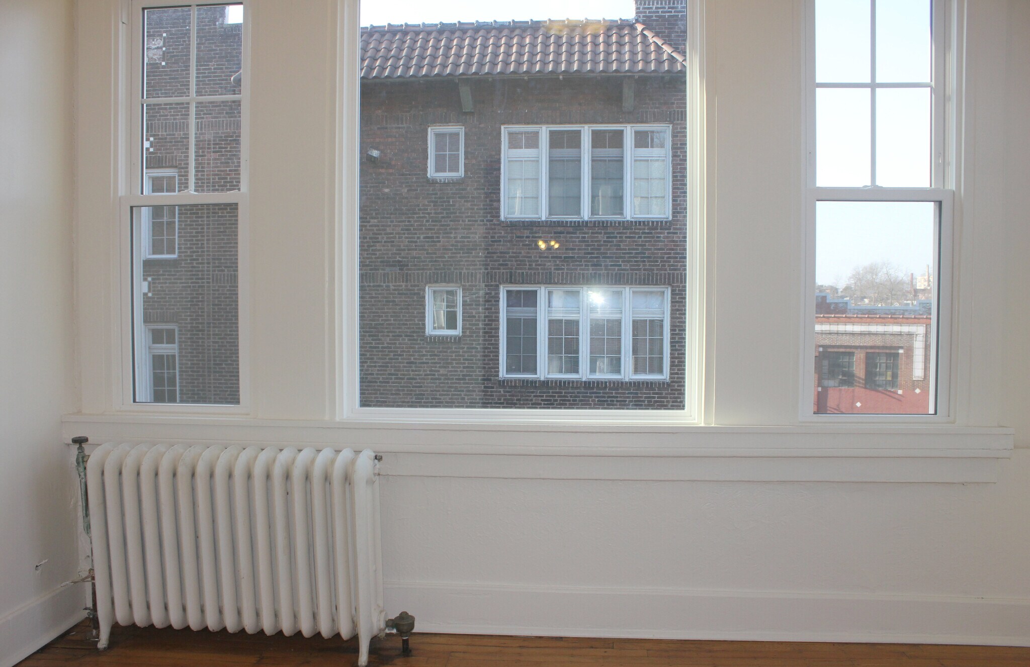 Sun room - 5840 Alderson St